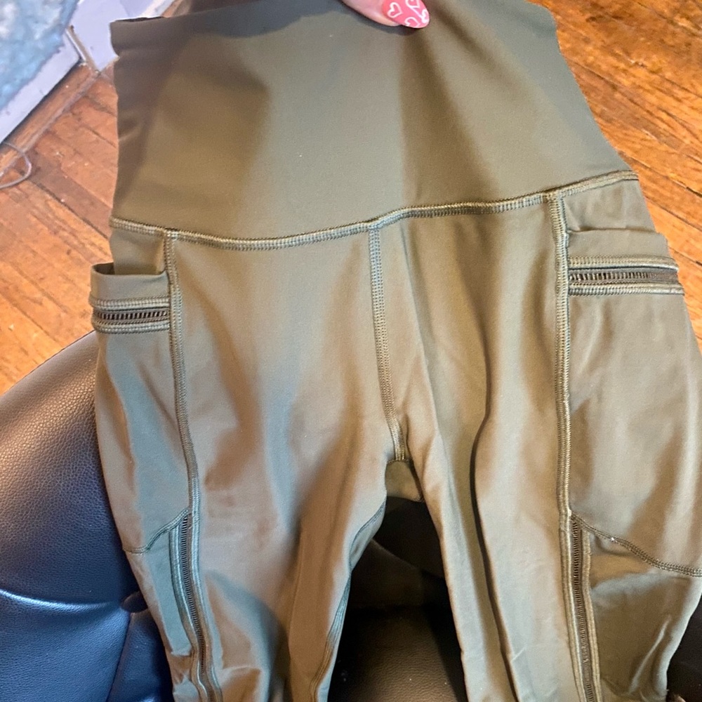 Victoria secret olive leggings